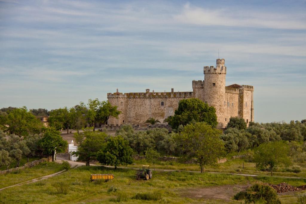 Casa Rural Castillo De Caceres Luaran gambar